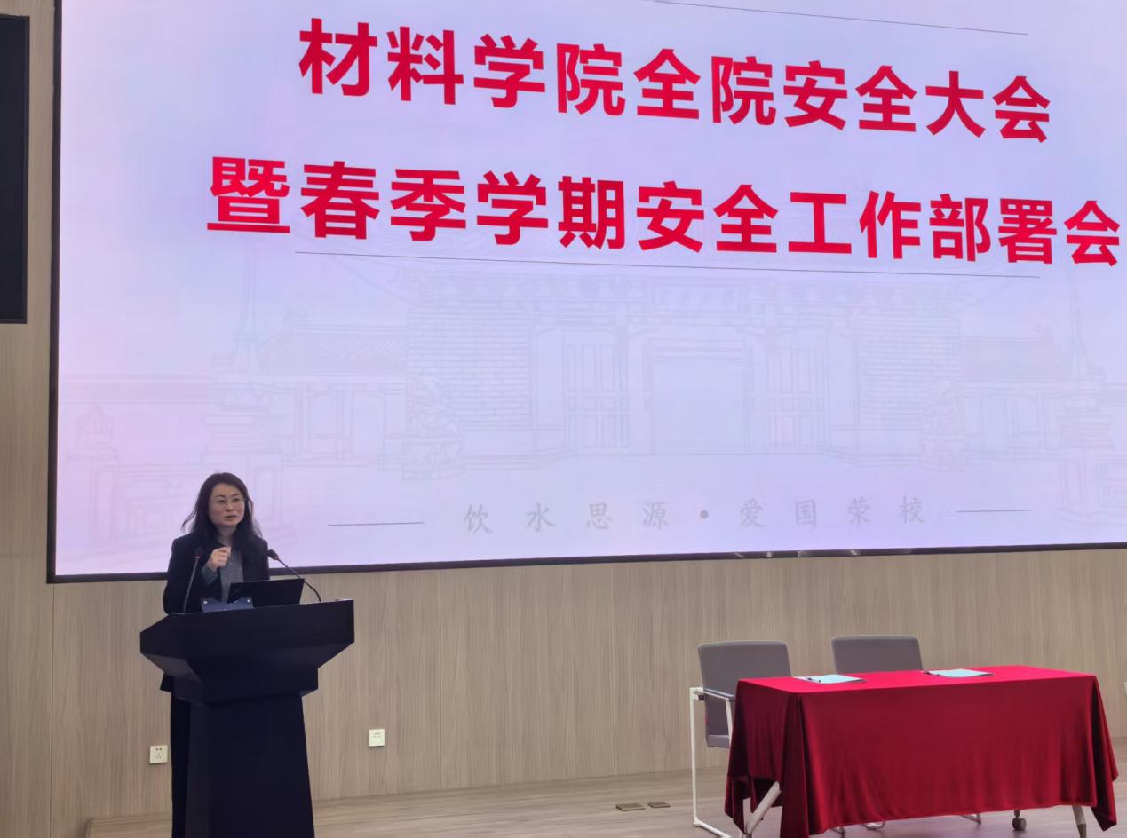 2e54aa47260f0e6f05d26fe2a6b53e06